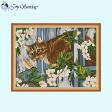 Load image into Gallery viewer, Cute Cat  Animal Pattern Needle & Thread - AIMDIY
