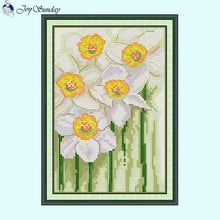 Load image into Gallery viewer, Daffodil Floral Cross Stitch Kit - AIMDIY